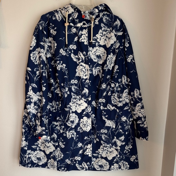 Talbots Jackets & Blazers - Talbots women Floral Hooded Raincoat Jacket Navy/White mismatch buttons fun 2X